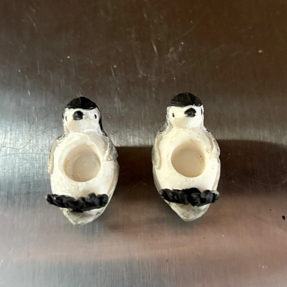 Pair of Decorative Penguin Birthday Candle Holders Small‎
